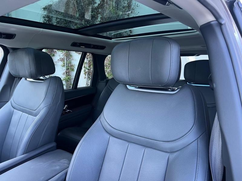 Image LAND-ROVER Range Rover 4.4 P530 530ch Autobiography SWB