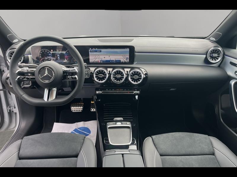 Image MERCEDES-BENZ CLA 200 d 150ch AMG Exclusive Design 8G-DCT