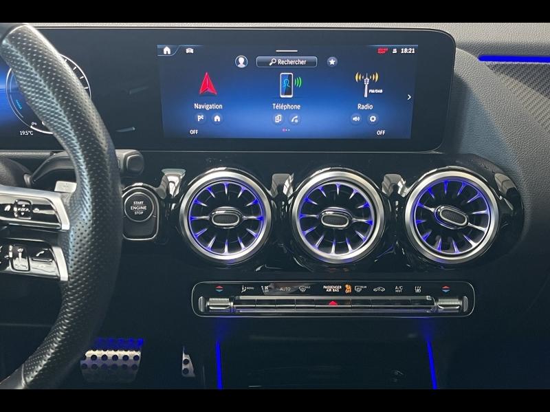 Image MERCEDES-BENZ GLA 250 e 218ch AMG Line 8G-DCT