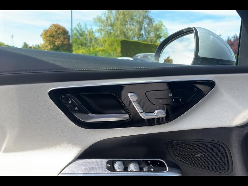 Image MERCEDES-BENZ GLC 220 d 197ch AMG Line 4Matic 9G-Tronic