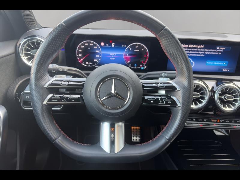 Image MERCEDES-BENZ Classe A 200 d 150ch AMG Line 8G-DCT