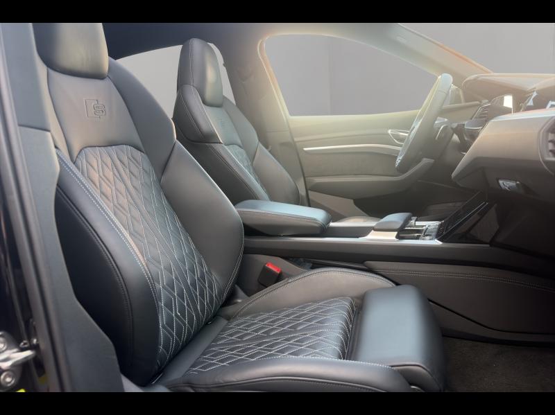 Image AUDI Q8 e-tron Sportback 55 408ch S Line quattro