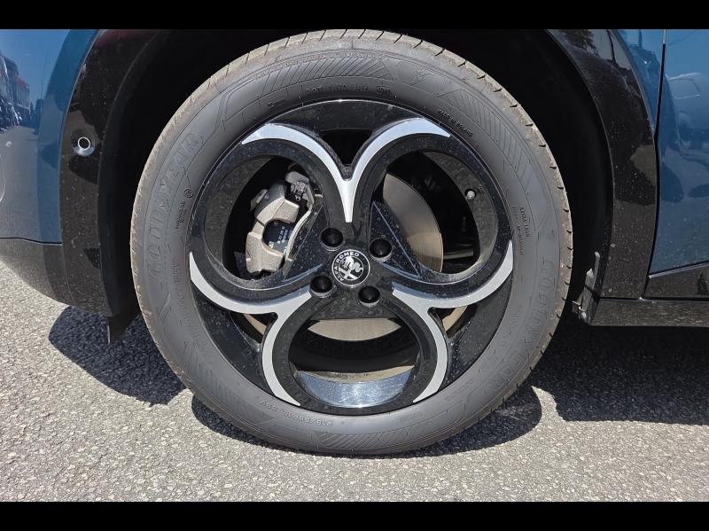 Image ALFA ROMEO Junior 1.2 Ibrida 136ch Premium DCT6 Q4