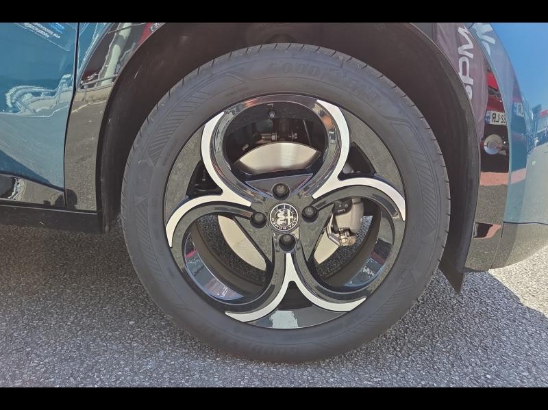 Image ALFA ROMEO Junior 1.2 Ibrida 136ch Premium DCT6 Q4