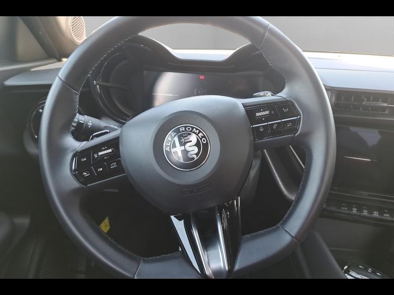 Image ALFA ROMEO Junior 1.2 Ibrida 136ch Speciale DCT6
