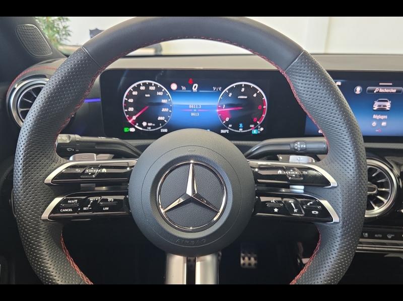 Image MERCEDES-BENZ CLA 200 d 150ch AMG Line 8G-DCT