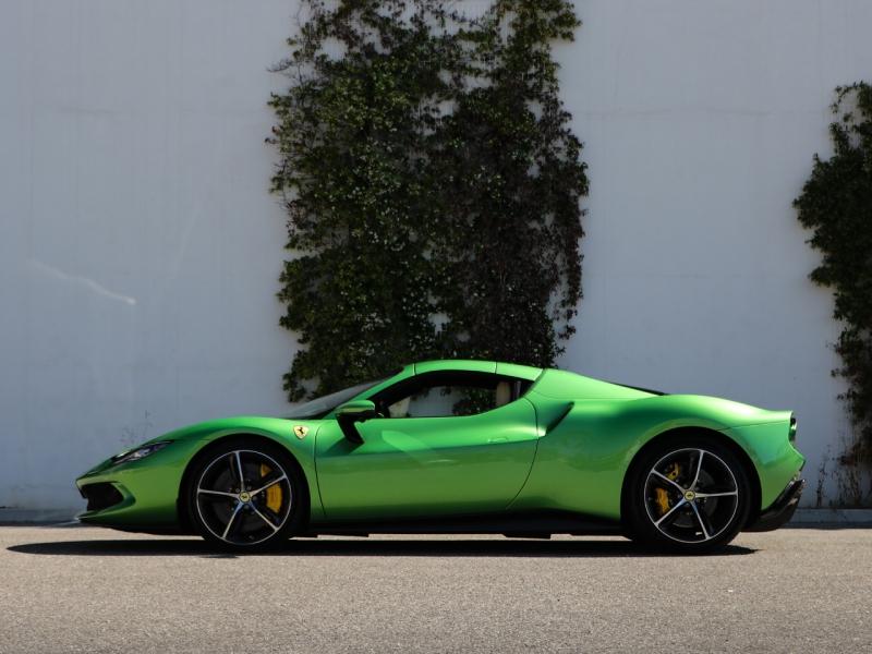 Image FERRARI 296 GTS V6 Biturbo 3.0