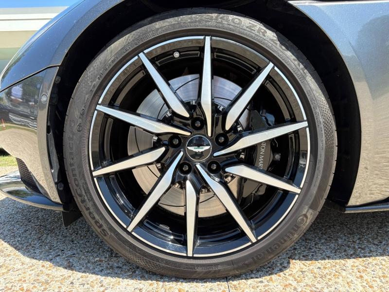 Image ASTON MARTIN DB11 Volante V8 4.0 510ch BVA8