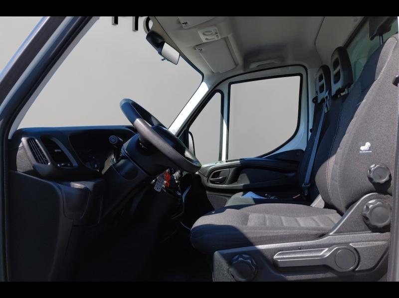 Image IVECO Daily CCb 35C16H empattement 4100 3.0