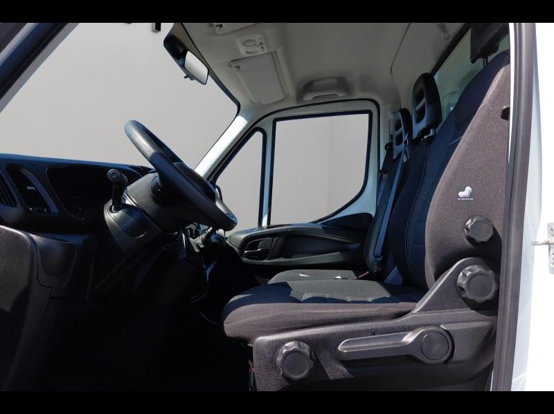 Image IVECO Daily CCb 35C16H3.0 D empattement 4100