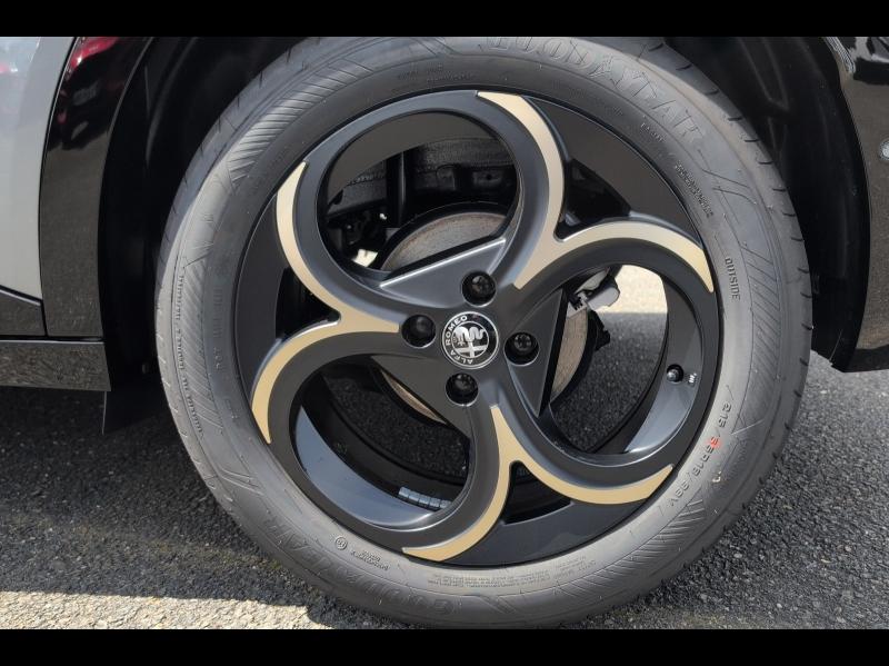 Image ALFA ROMEO Junior 1.2 Ibrida 136ch Techno DCT6