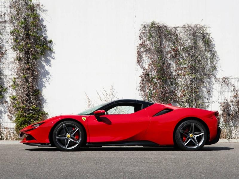 Image FERRARI SF90 SPIDER V8 BITURBO 4.0