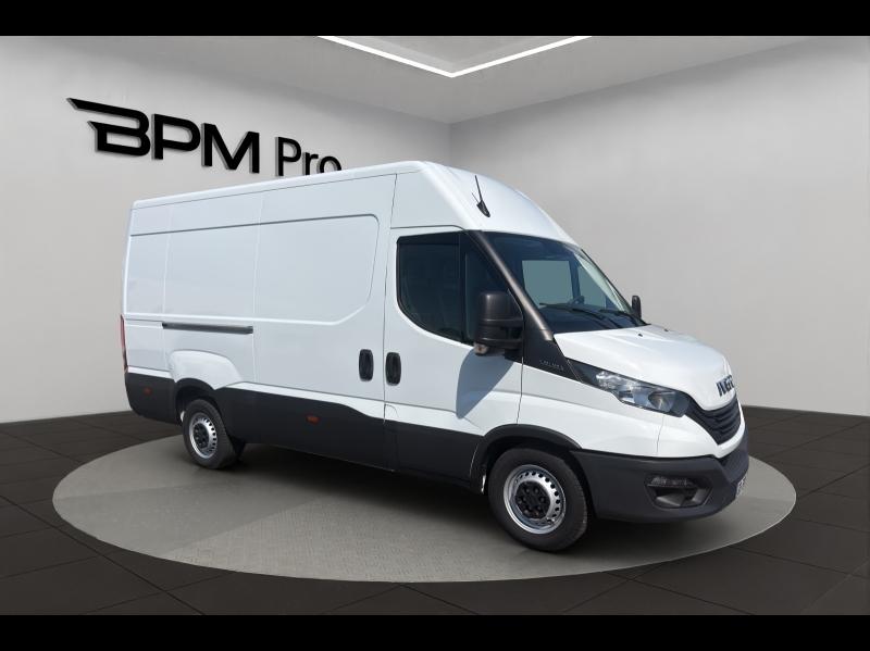 Image IVECO Daily 35S Fg 35-140V12 / DAILY / 35S14V12 / 2.3L 140CH / 2023 / L3H2 / 12m3 /FOURGON /