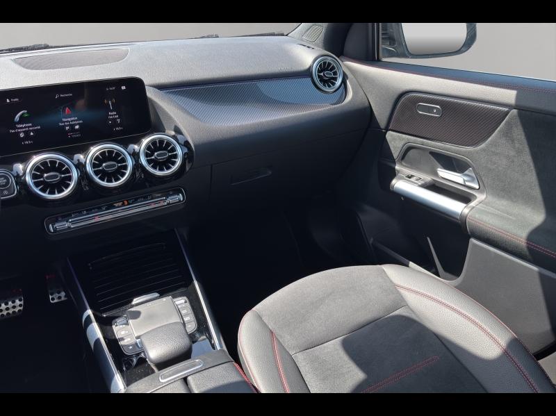 Image MERCEDES-BENZ GLA 200 d 150ch AMG Line 8G-DCT