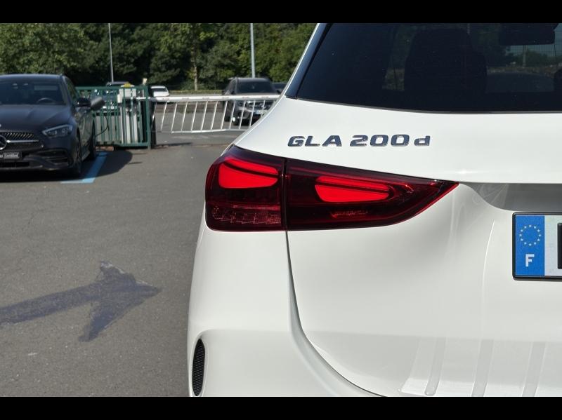 Image MERCEDES-BENZ GLA 200 d 150ch AMG Line 8G-DCT