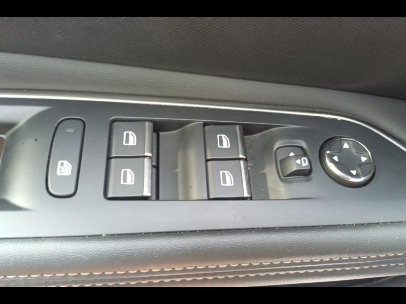 Image PEUGEOT 3008 HYBRID 225ch GT e-EAT8