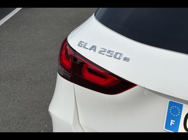 Image MERCEDES-BENZ GLA 250 e 160+102ch AMG Line 8G-DCT