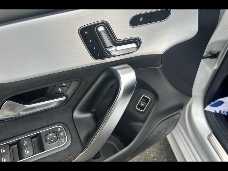 Image MERCEDES-BENZ CLA 200 d 150ch AMG Line 8G-DCT
