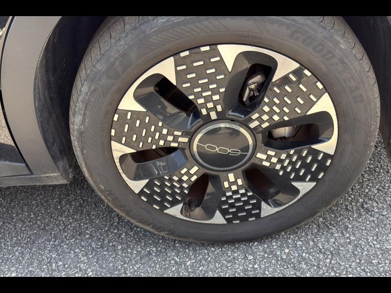 Image FIAT 600 1.2 Hybrid Turbo 110ch La Prima eDCT6 Step 2