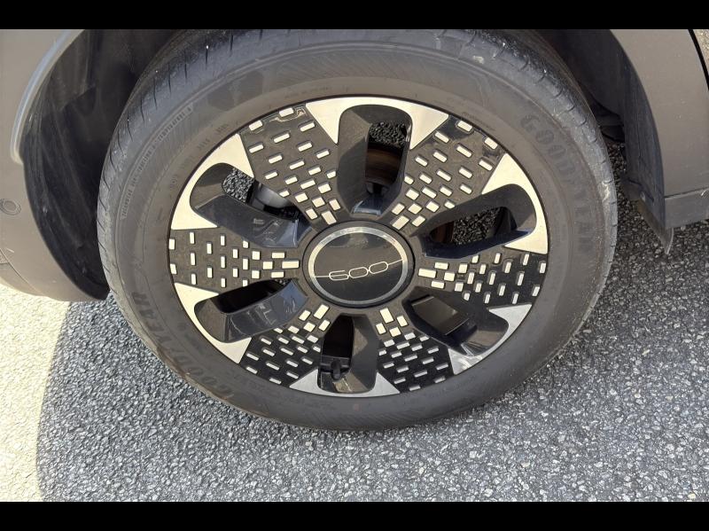 Image FIAT 600 1.2 Hybrid Turbo 110ch La Prima eDCT6 Step 2