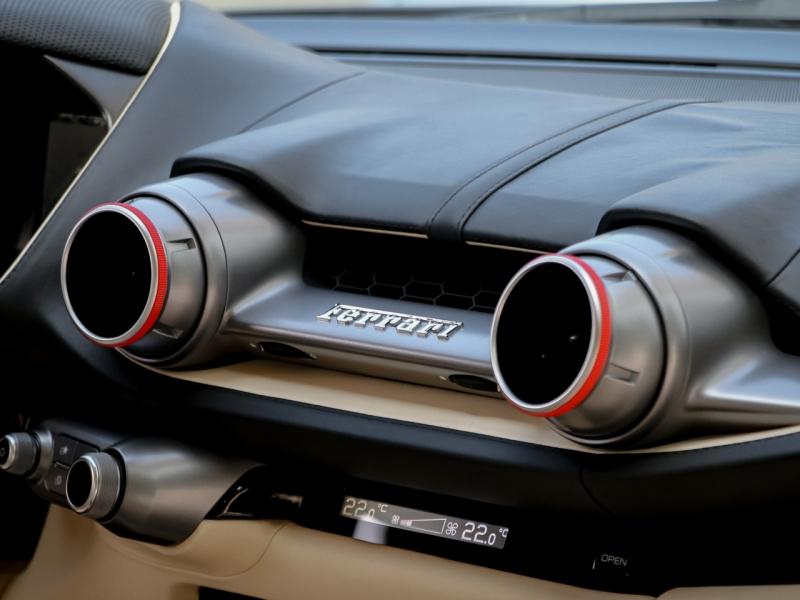 Image FERRARI 812 SUPERFAST V12 Atmosphérique 6.5