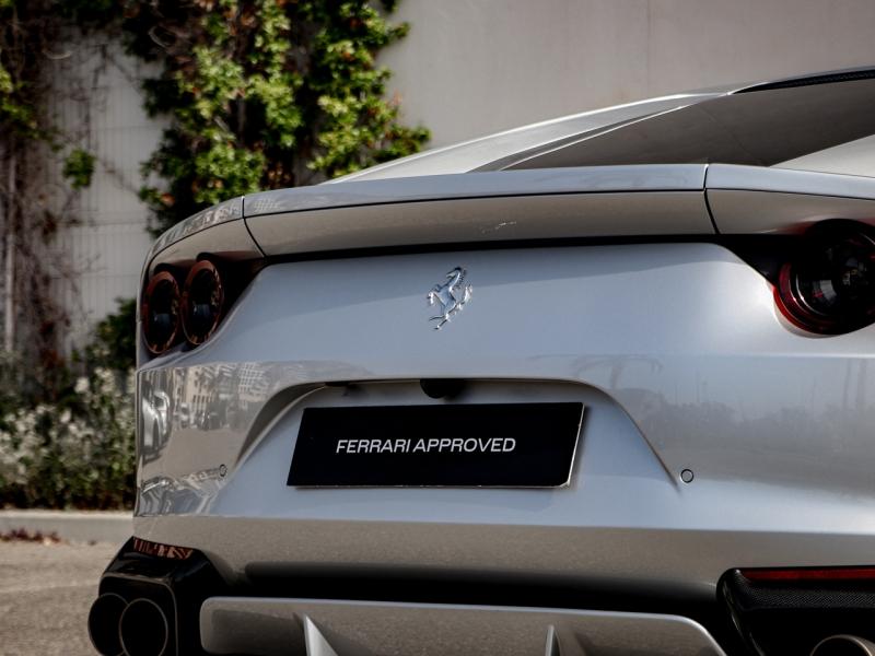 Image FERRARI 812 SUPERFAST V12 Atmosphérique 6.5
