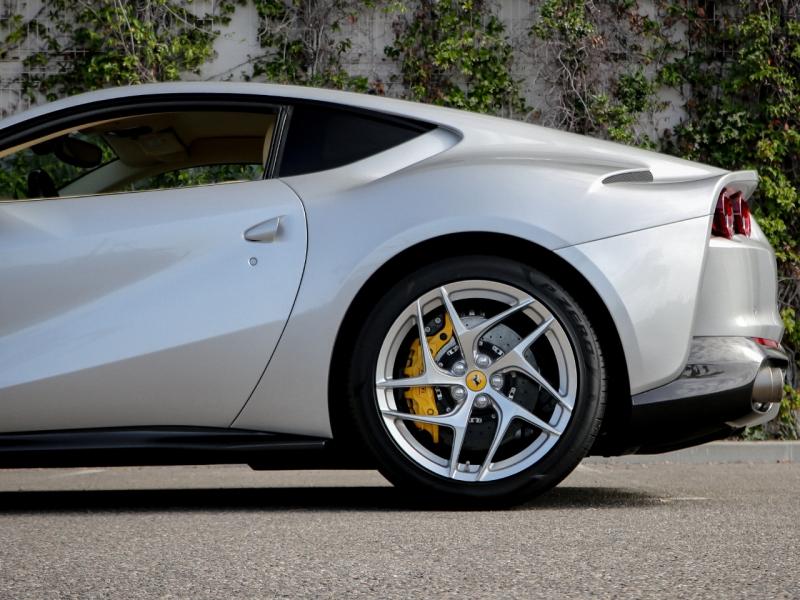 Image FERRARI 812 SUPERFAST V12 Atmosphérique 6.5