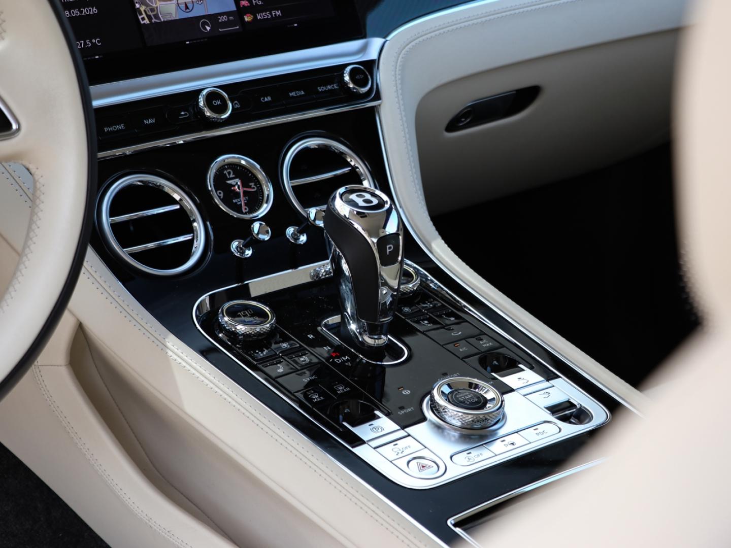 Image BENTLEY Continental GT V8 4.0 550ch