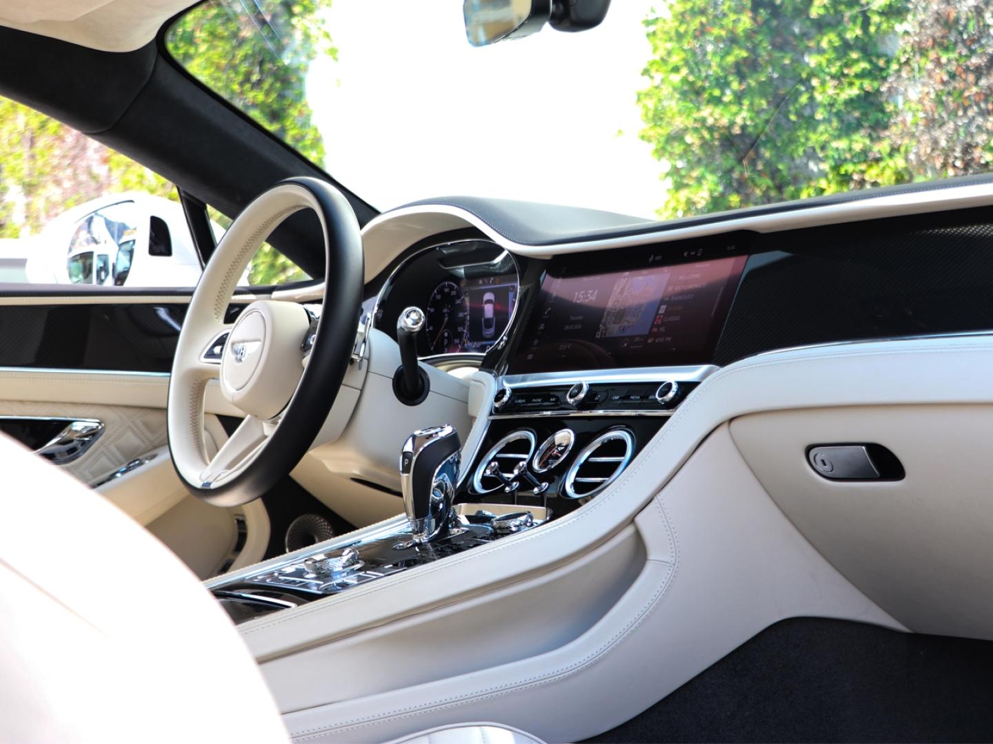 Image BENTLEY Continental GT V8 4.0 550ch