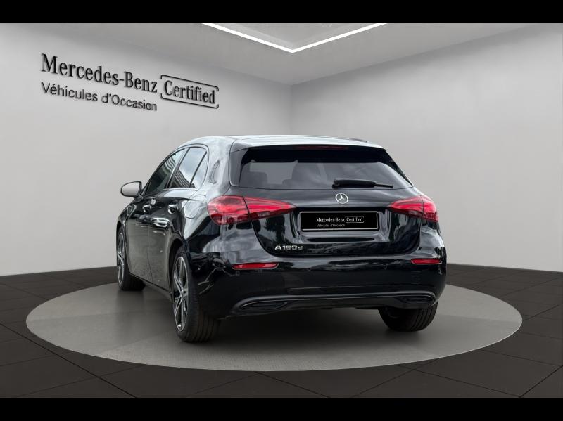 Image MERCEDES-BENZ Classe A 180 d 116ch Progressive Line 8G-DCT