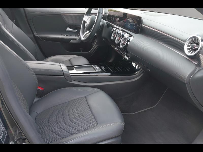 Image MERCEDES-BENZ CLA 200 d 150ch Progressive Line 8G-DCT