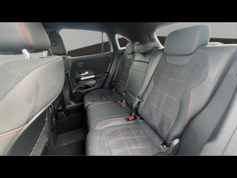Image MERCEDES-BENZ GLA 200 d 150ch AMG Line 8G-DCT 4Matic