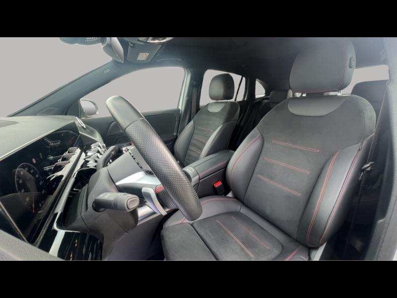 Image MERCEDES-BENZ GLA 200 d 150ch AMG Line 8G-DCT 4Matic