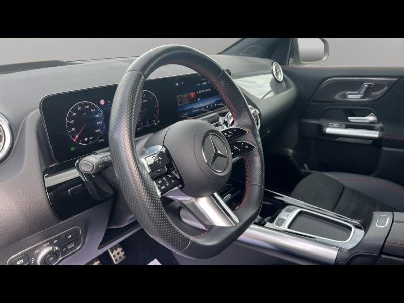 Image MERCEDES-BENZ GLA 200 d 150ch AMG Line 8G-DCT 4Matic