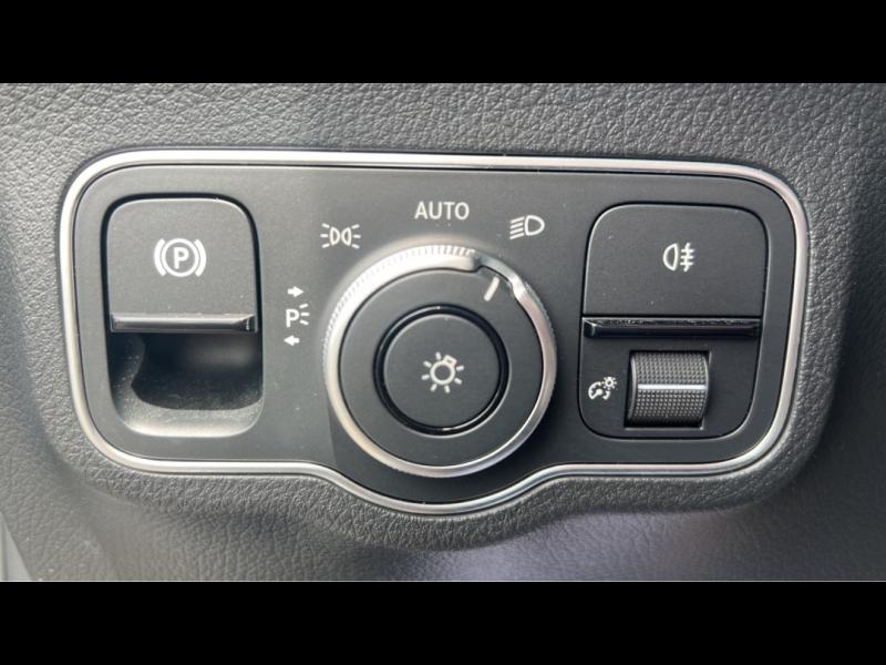 Image MERCEDES-BENZ GLA 200 d 150ch AMG Line 8G-DCT 4Matic