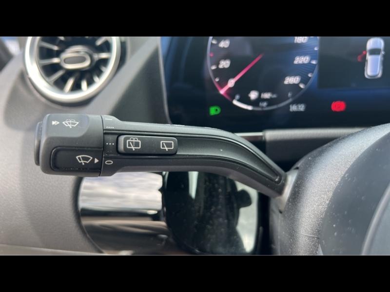 Image MERCEDES-BENZ GLA 200 d 150ch AMG Line 8G-DCT 4Matic