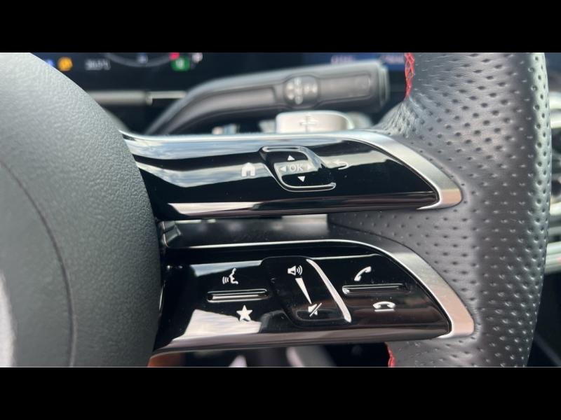 Image MERCEDES-BENZ GLA 200 d 150ch AMG Line 8G-DCT 4Matic