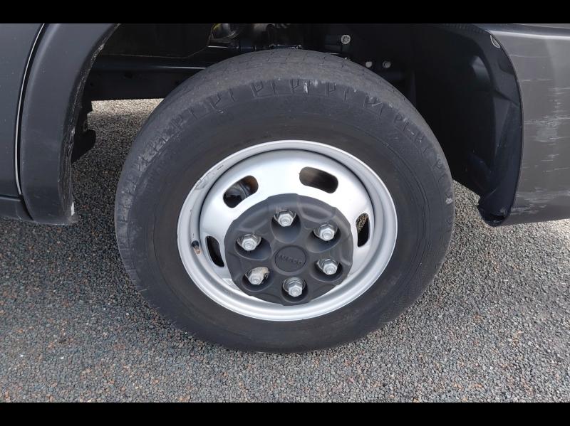 Image IVECO Daily CCb 35C14H Empattement 3750 Tor