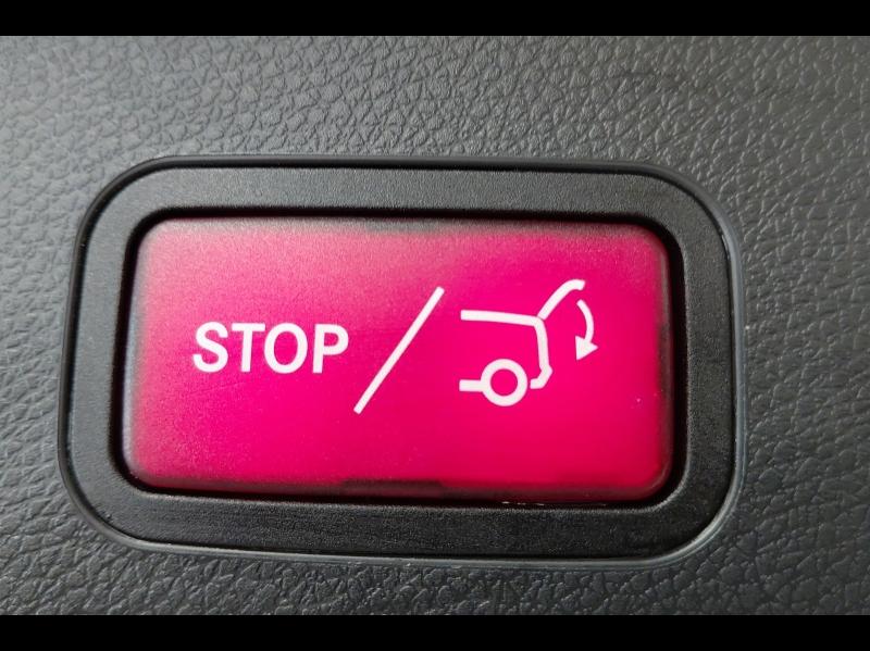 Image MERCEDES-BENZ GLA 180 d Sensation 7G-DCT