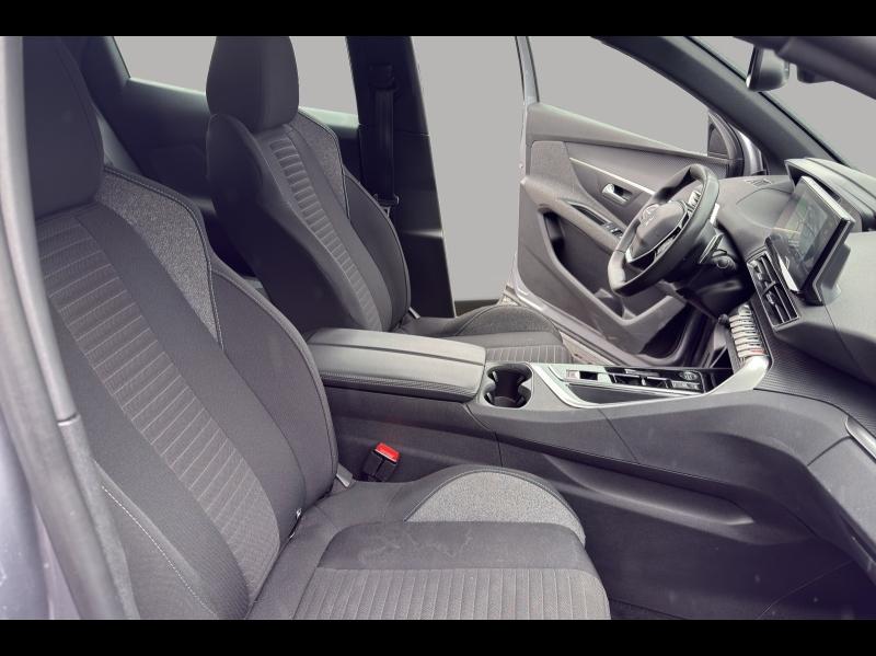 Image PEUGEOT 3008 HYBRID 225ch Active Pack e-EAT8