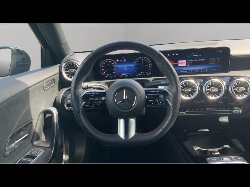 Image MERCEDES-BENZ Classe A 250 e Hybrid EQ 163+109ch AMG Line 8G-DCT
