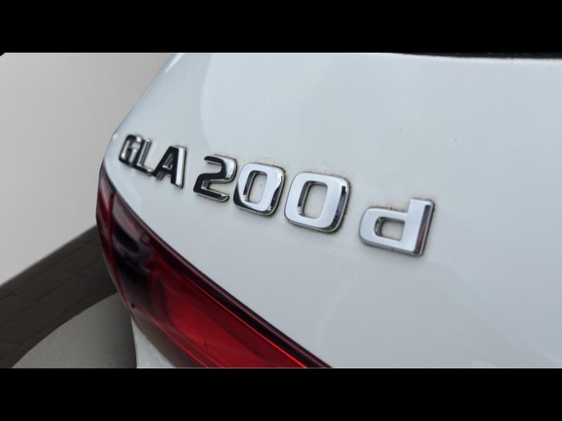 Image MERCEDES-BENZ GLA 200 d 150ch AMG Line 8G-DCT