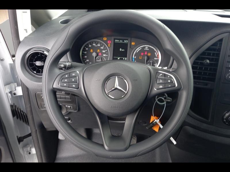 Image MERCEDES-BENZ Vito Fg eVito 112 116ch Long batterie 60 kWh