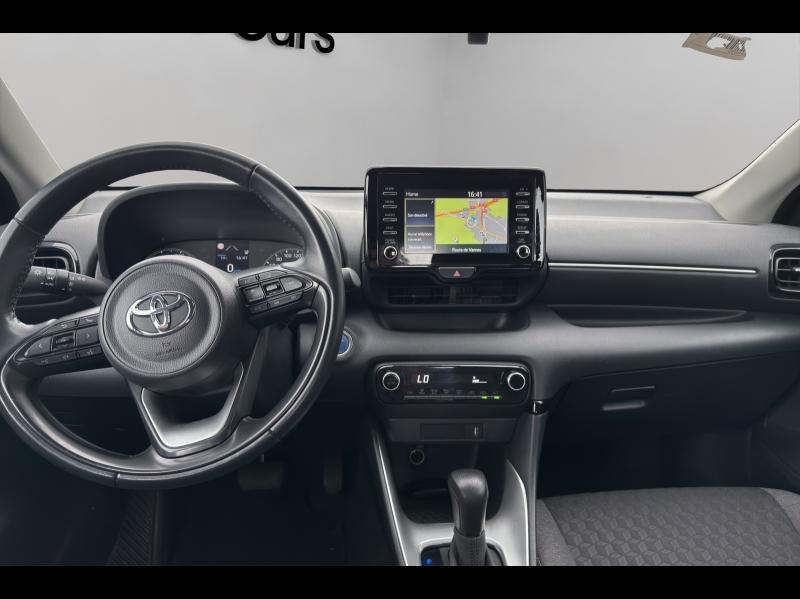 Image TOYOTA Yaris 116h Dynamic Business 5p + Programme Beyond Zero Academy MY21