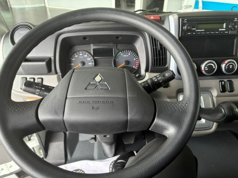 Image FUSO Canter CCb 3C15 Empattement 28