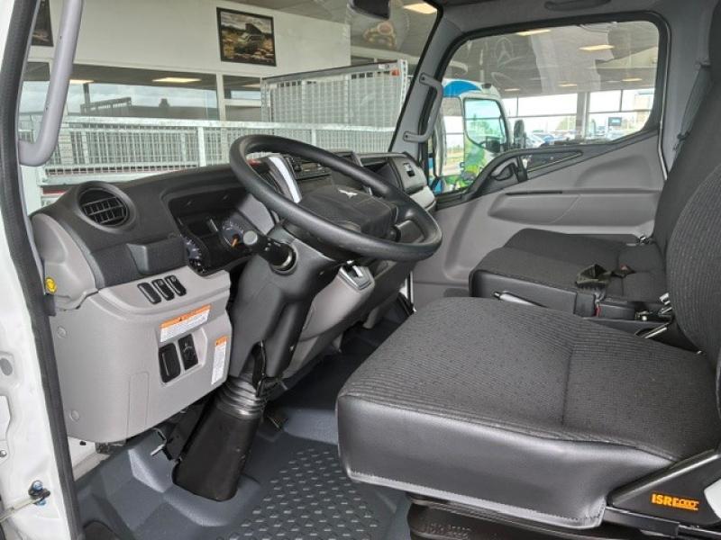 Image FUSO Canter CCb 3C15 Empattement 28