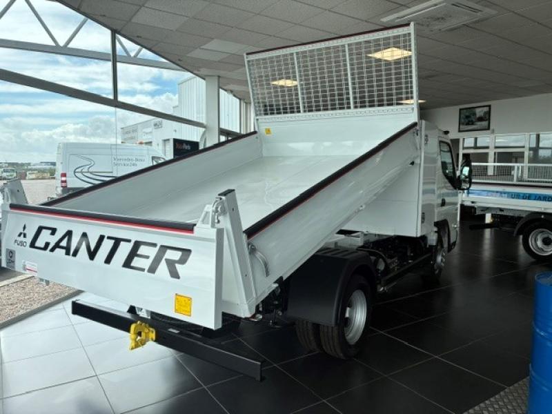 Image FUSO Canter CCb 3C15 Empattement 28
