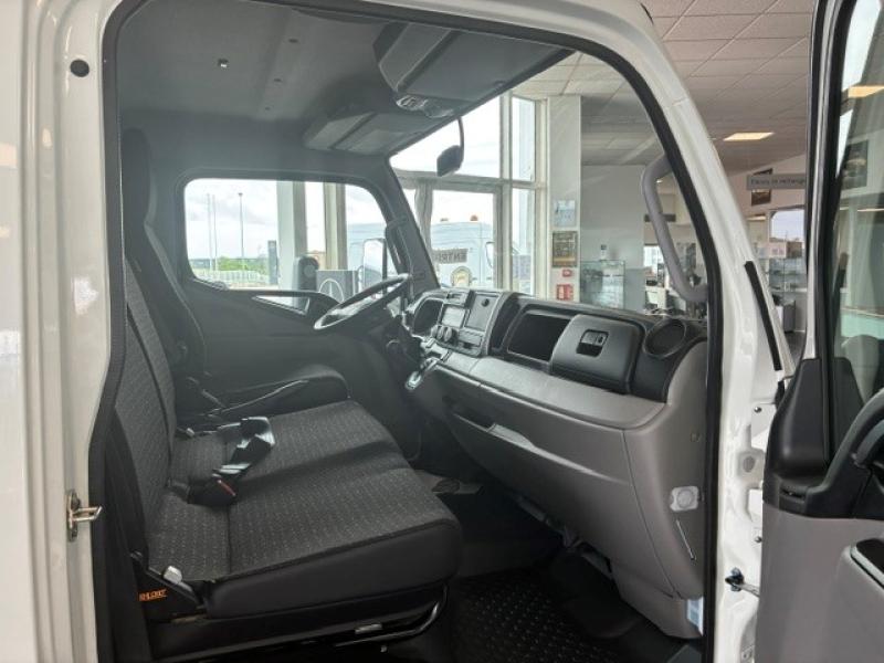 Image FUSO Canter CCb 3C15 Empattement 28