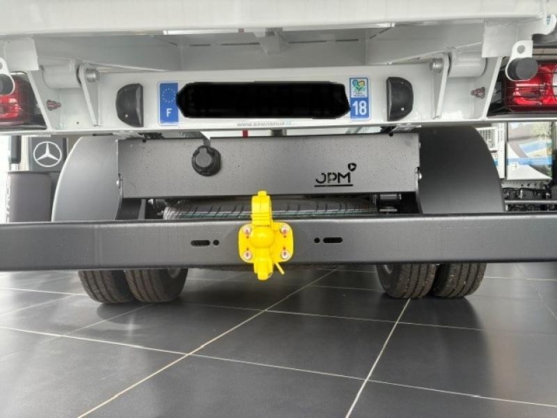 Image FUSO Canter CCb 3C15 Empattement 28