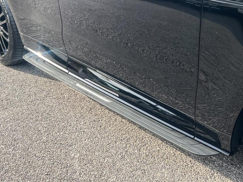 Image LAND-ROVER Range Rover Sport 4.4 P635 635ch MHEV SV Black